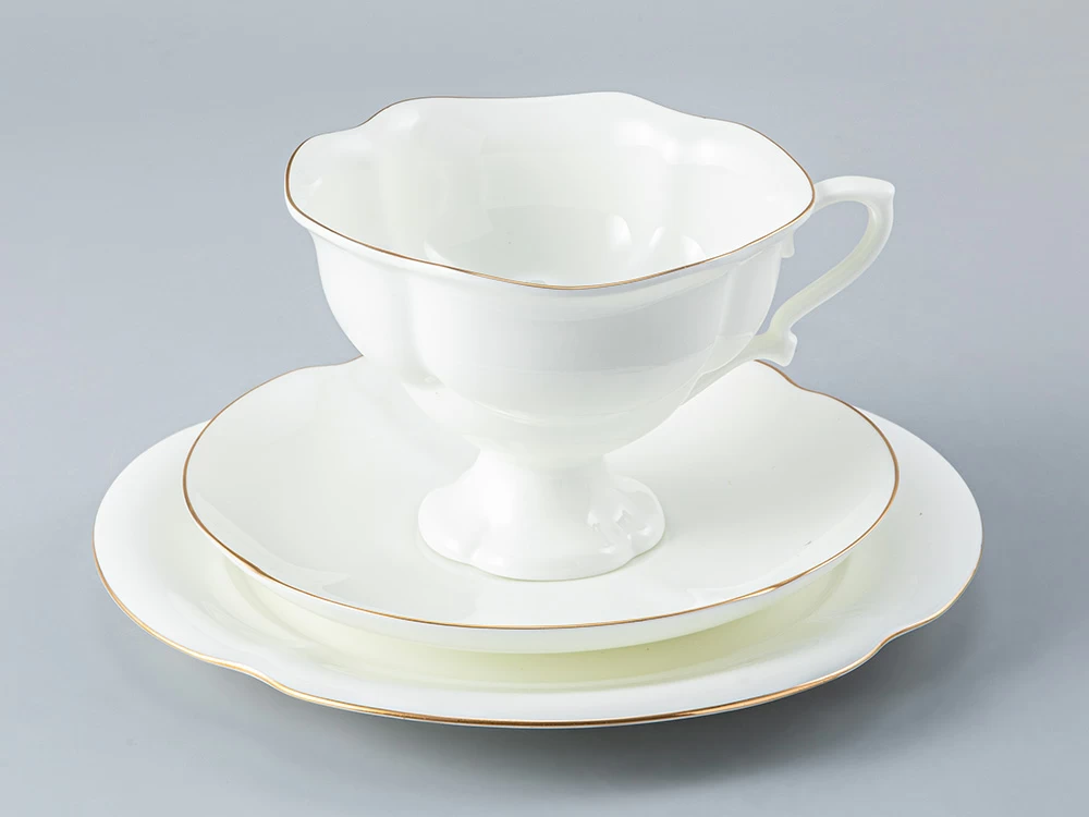 Императорский фарфоровый завод Трехпредметный комплект чайный форма Наташа рисунок Золотая лента 220 мл арт. 81.15671.00.1