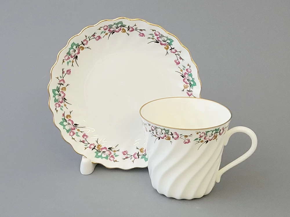 Чашка с блюдцем кофейная 155 мл.,  форма Витая,  рисунок Весенний арт. 81.13951.00.1