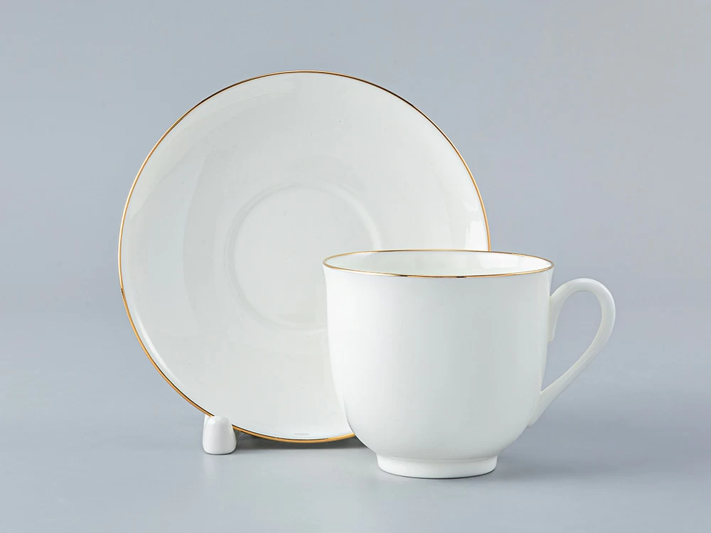 Чашка с блюдцем кофейная 180 мл форма Ландыш рисунок Золотой кантик арт. 81.14287.00.1