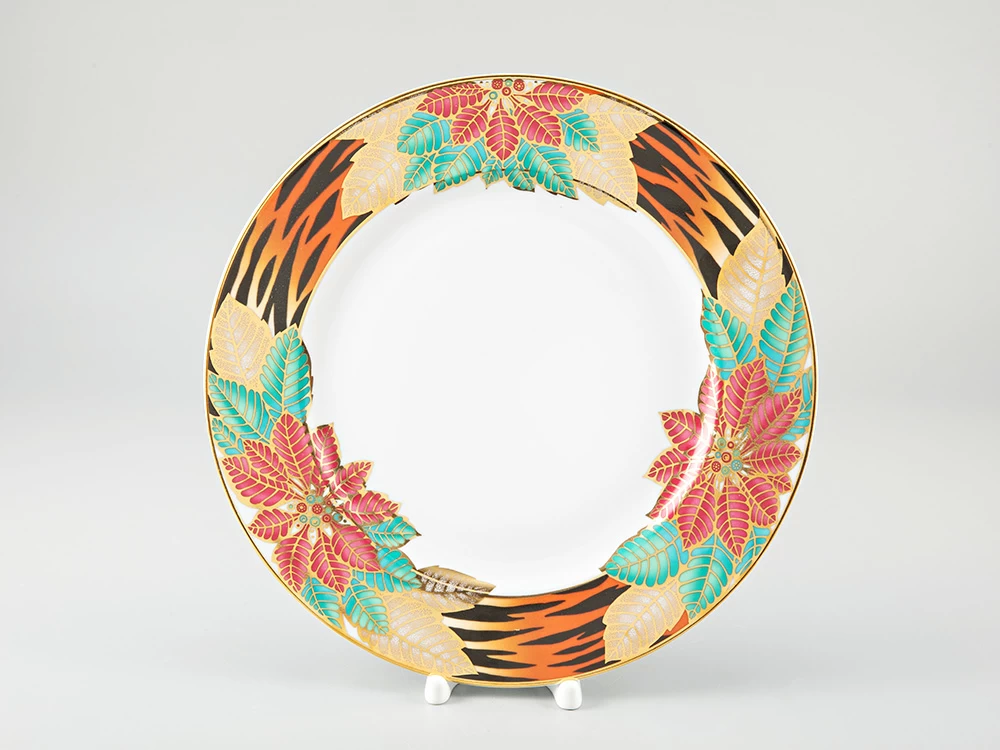 Тарелка мелкая 270 мм форма Европейская-2 рисунок Пуансеттия, арт. 80.38105.00.1