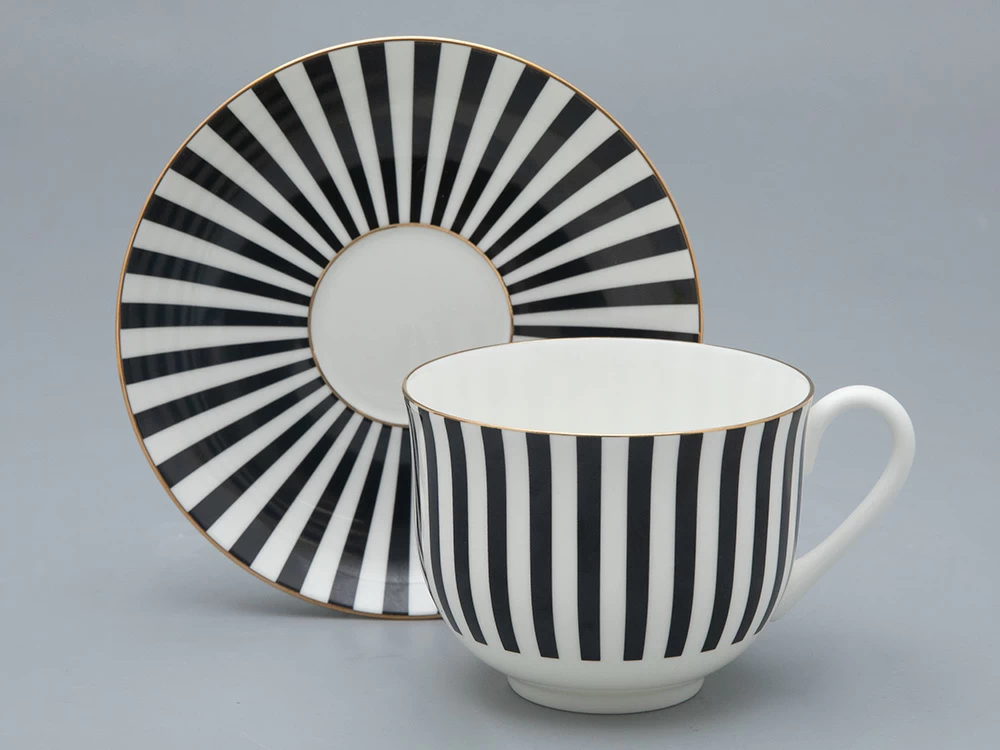 Чашка с блюдцем чайная форма Ландыш рисунок Да и нет Черный, арт. 81.32283.00.1