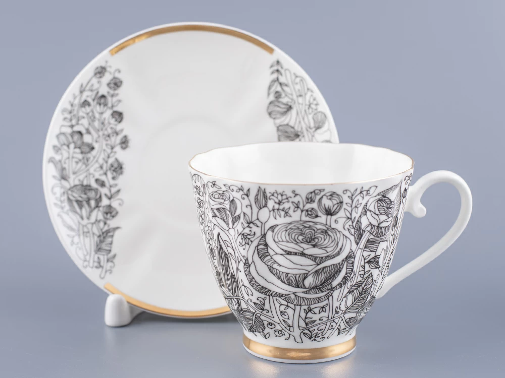 Чашка с блюдцем чайная 200 мл форма Гвоздика рисунок Лето Черное арт. 81.20072.00.1