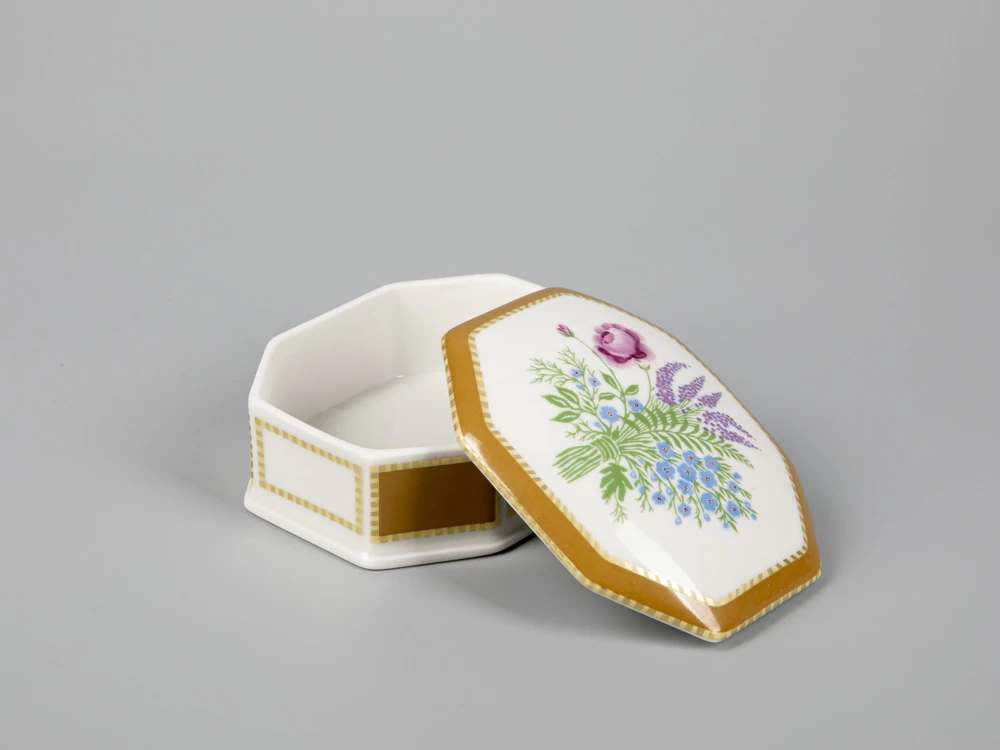 Туалетная коробочка форма Граненая рисунок Люпины арт. 80.59240.00.1