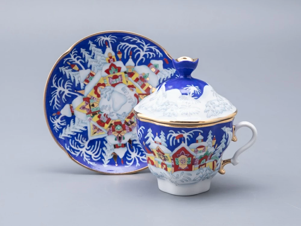 Чашка с блюдцем и с крышкой чайная форма Подарочная-2 рисунок Зимняя сказка 250 мл арт. 81.14563.00.1