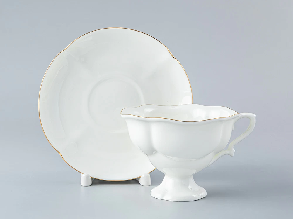 Императорский фарфоровый завод Чашка с блюдцем чайная Наташа Золотая лента 220 мл арт. 81.10503.00.1