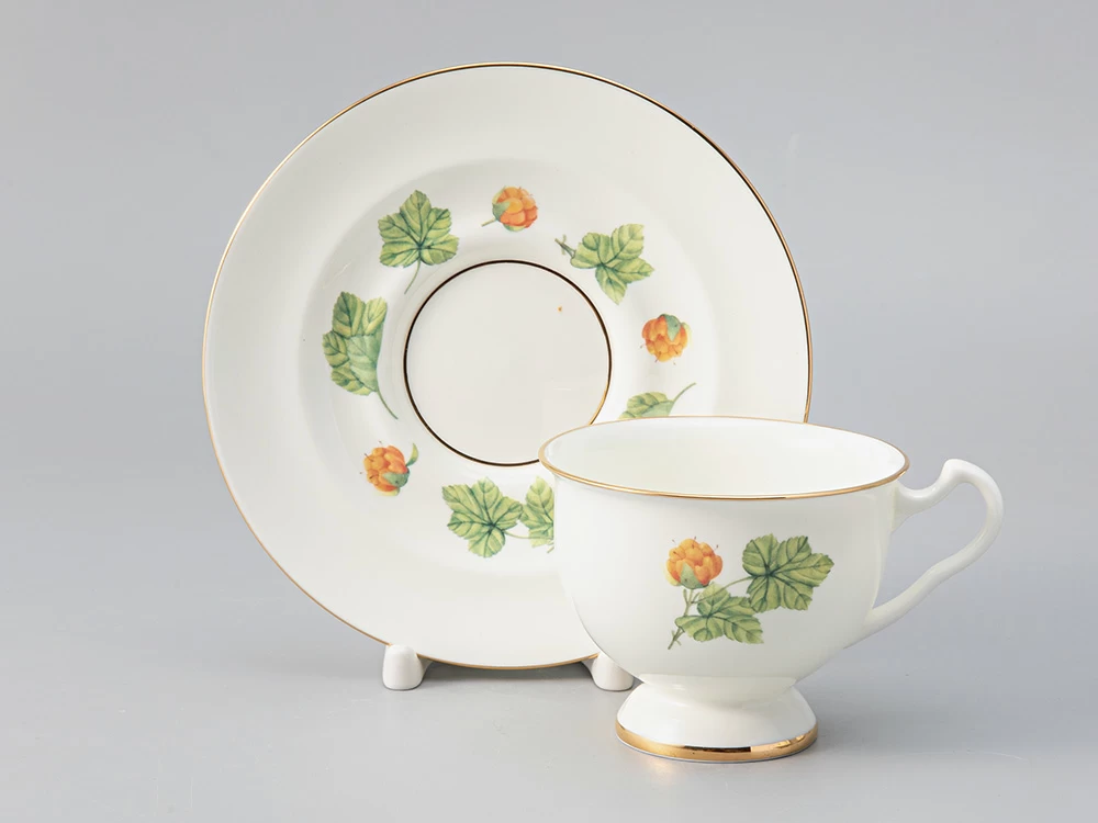 Чашка с блюдцем чайная форма Айседора рисунок Морошка арт. 81.26753.00.1