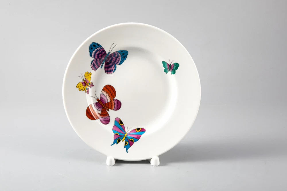 Императорский фарфоровый завод Тарелка мелкая 150 мм форма Гладкая рисунок Шафрановые бабочки, арт. 80.39465.00.1