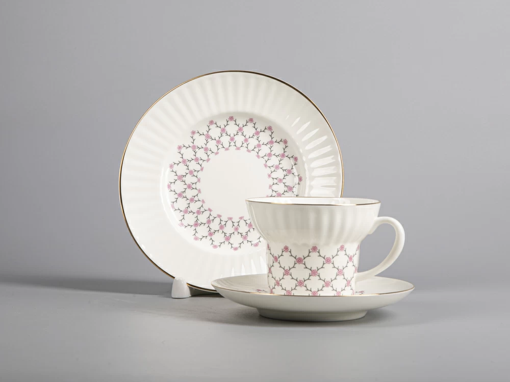 Трехпредметный комплект чайный форма Волна рисунок Розовая сетка 155 мл арт. 81.14622.00.1